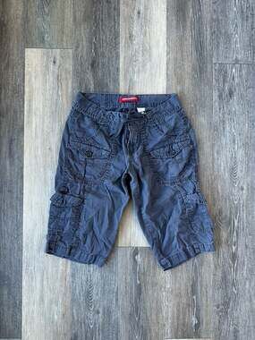 Vintage Y2K Unionbay Low Rise Cargo Shorts Size 3 Waist 28"